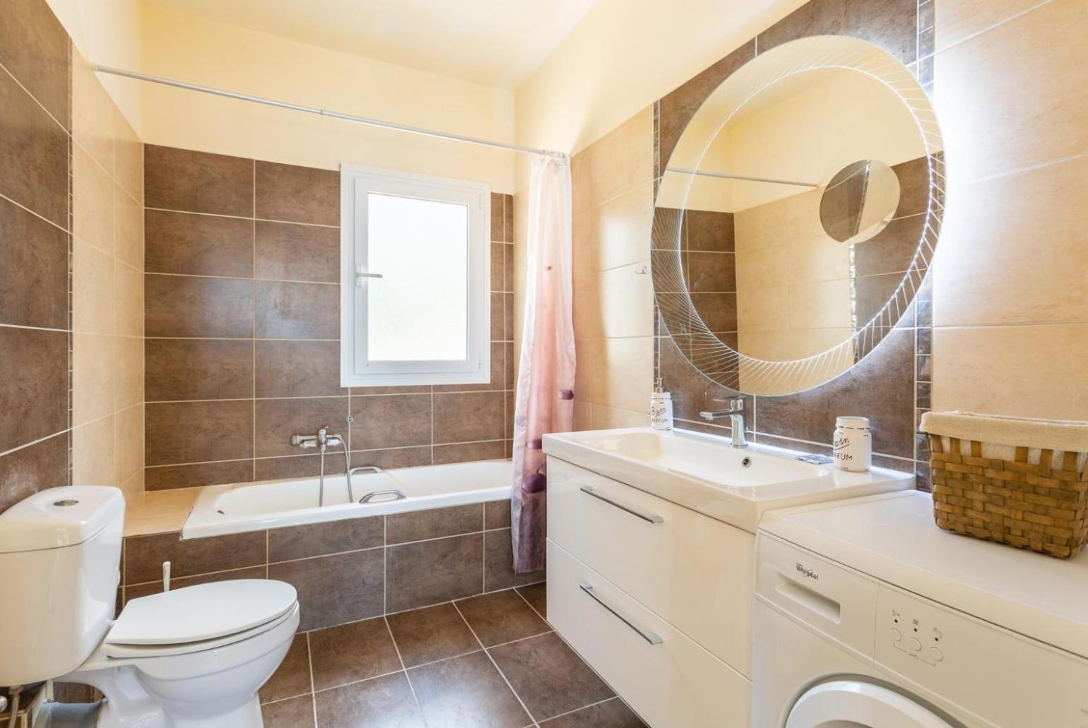 Villa Eri Lourdata  Esterno foto