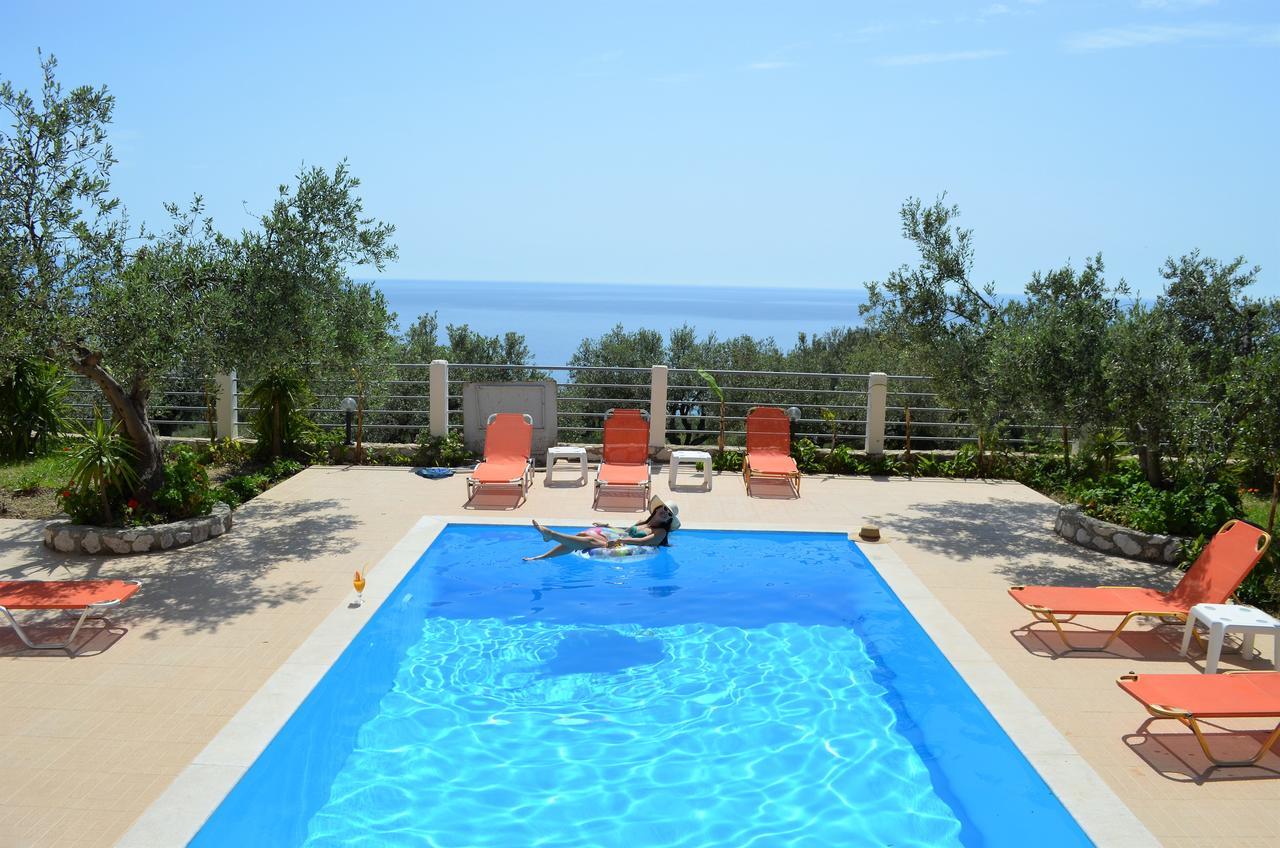 Villa Eri Lourdata  Esterno foto