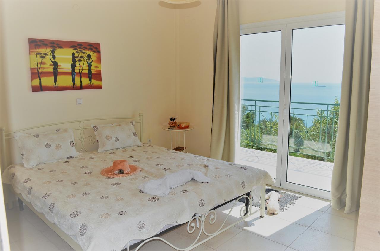 Villa Eri Lourdata  Esterno foto