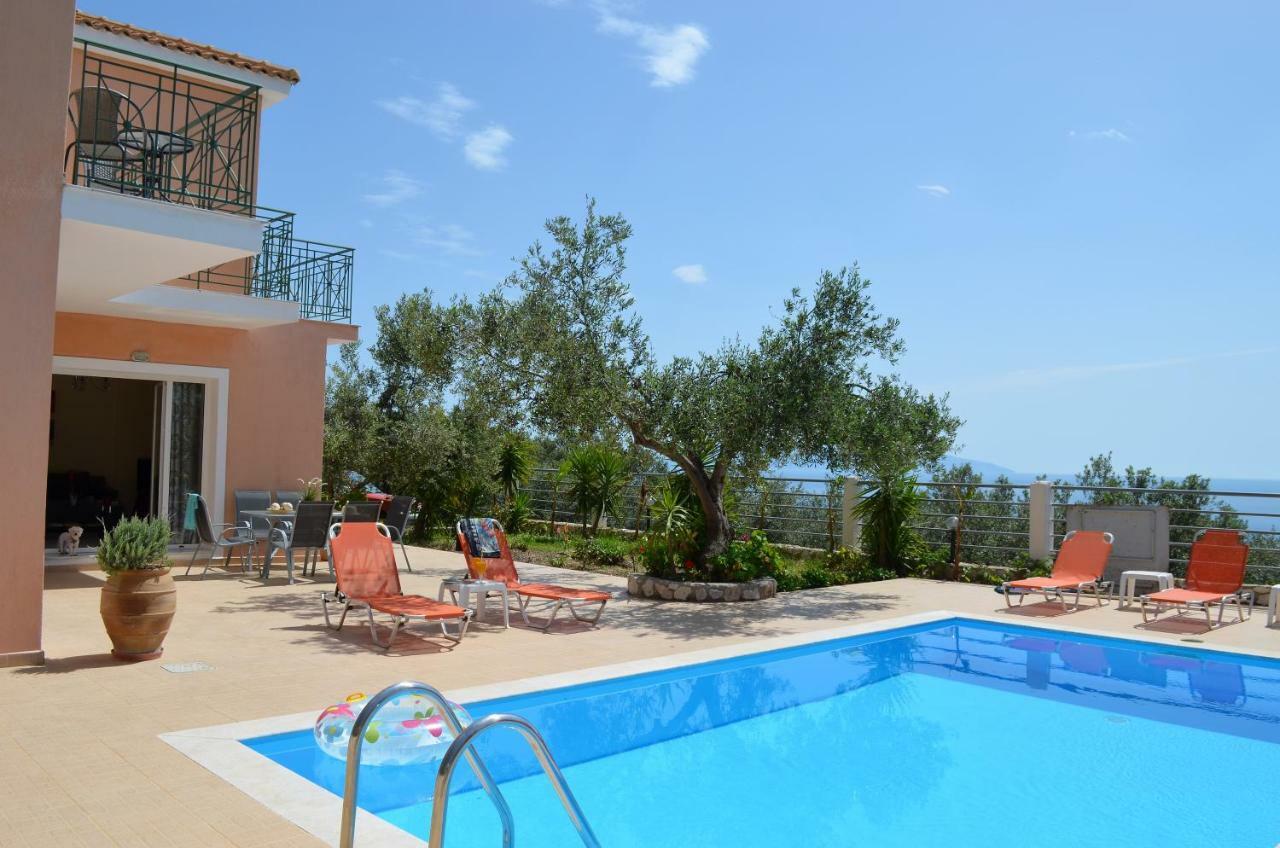 Villa Eri Lourdata  Esterno foto